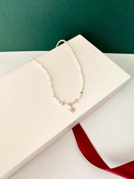 Najma Pearl Choker