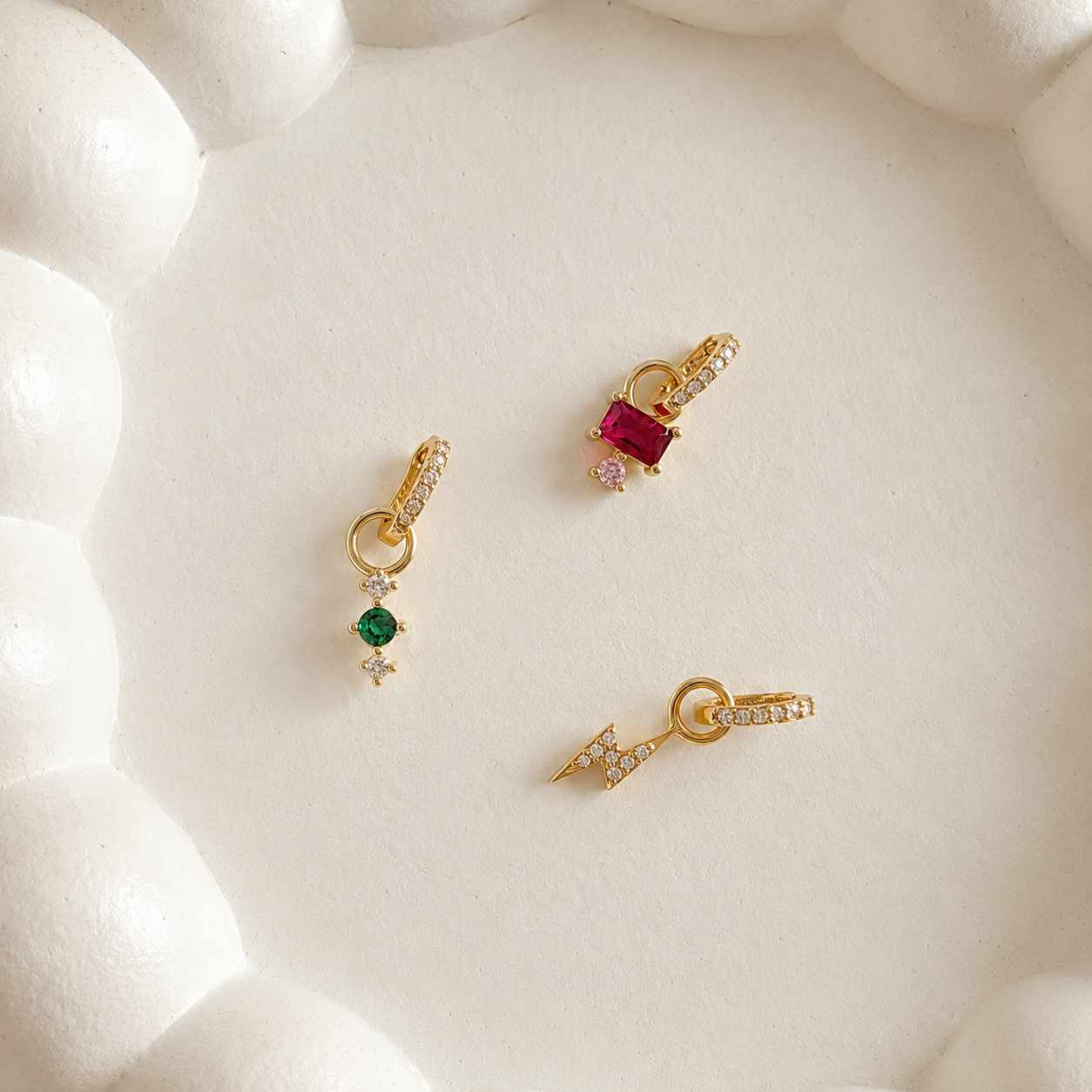 Zircon Charm Clasp