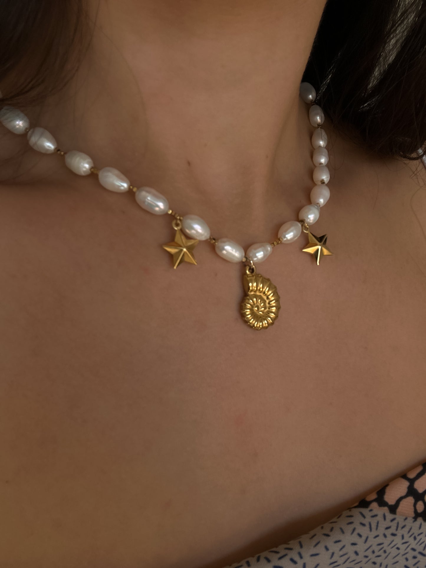 Pearly Seashell Choker